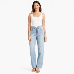 Levi's® Premium 501® ‘90S WOMEN'S JEANS light wash, limited edition, pink button